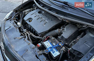 Хэтчбек Toyota Auris 2008 в 