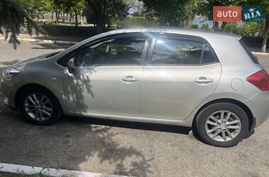 Хэтчбек Toyota Auris 2008 в Белгороде-Днестровском