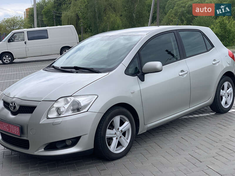 Хетчбек Toyota Auris 2008 в Ковелі