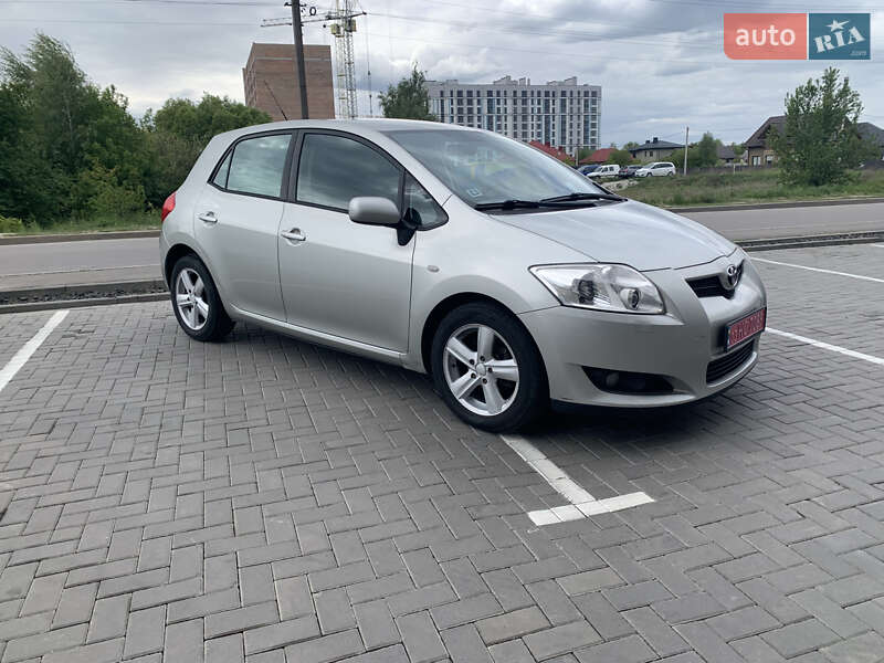 Хетчбек Toyota Auris 2008 в Ковелі