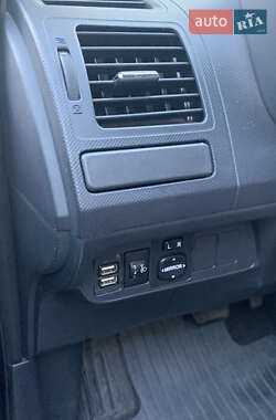 Хетчбек Toyota Auris 2008 в 