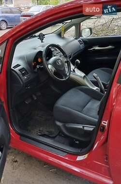 Хэтчбек Toyota Auris 2007 в 