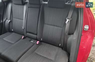 Хэтчбек Toyota Auris 2007 в 