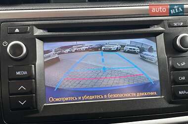 Хэтчбек Toyota Auris 2014 в 