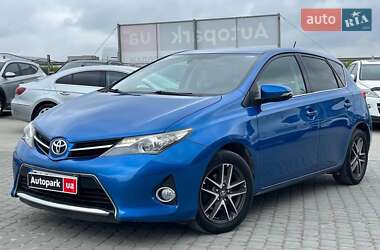 Хэтчбек Toyota Auris 2014 в Львове