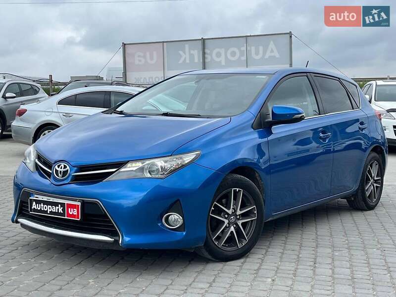 Toyota Auris 2014