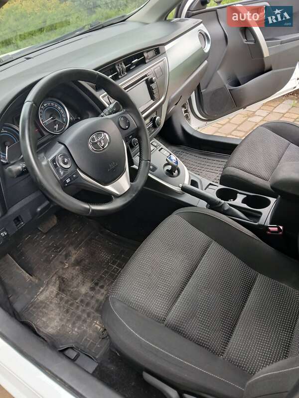 Універсал Toyota Auris 2014 в Києві