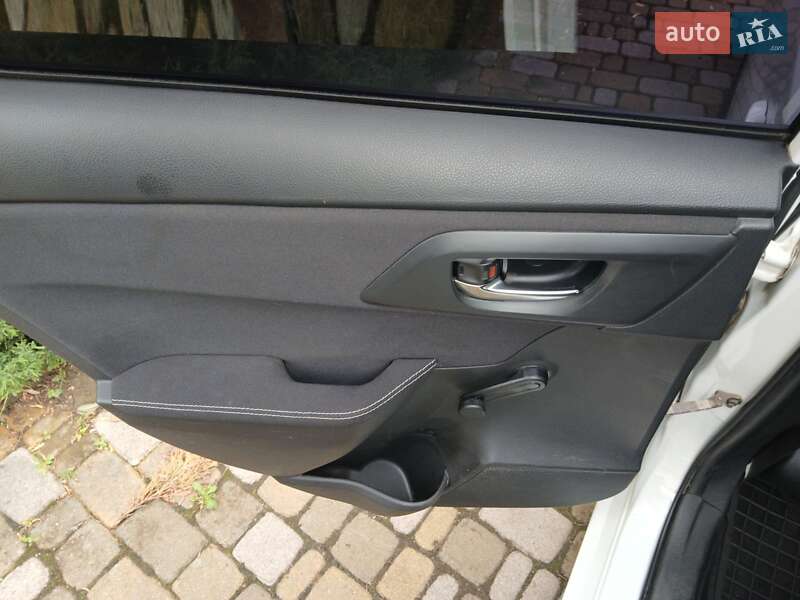 Універсал Toyota Auris 2014 в Києві