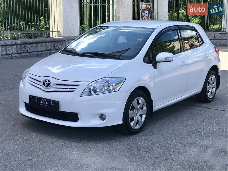 Toyota Auris 2010