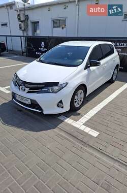 Хетчбек Toyota Auris 2013 в Києві