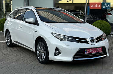 Універсал Toyota Auris 2014 в Луцьку