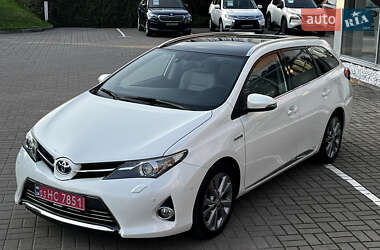 Универсал Toyota Auris 2014 в 
