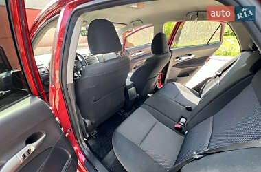 Хэтчбек Toyota Auris 2010 в 