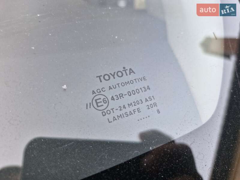 Хэтчбек Toyota Auris 2008 в Миргороде