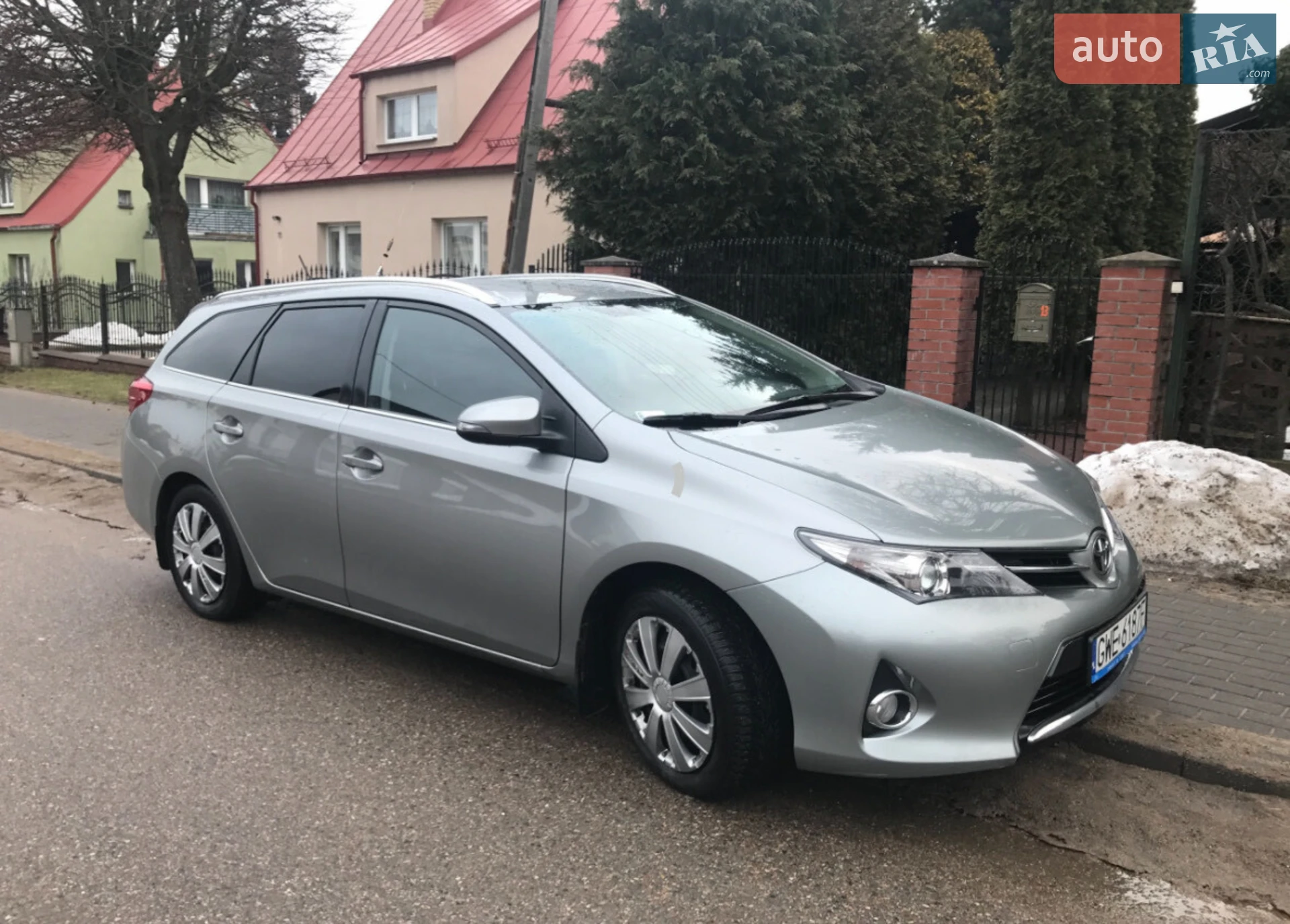 2013 Toyota Auris - мініатюра 2