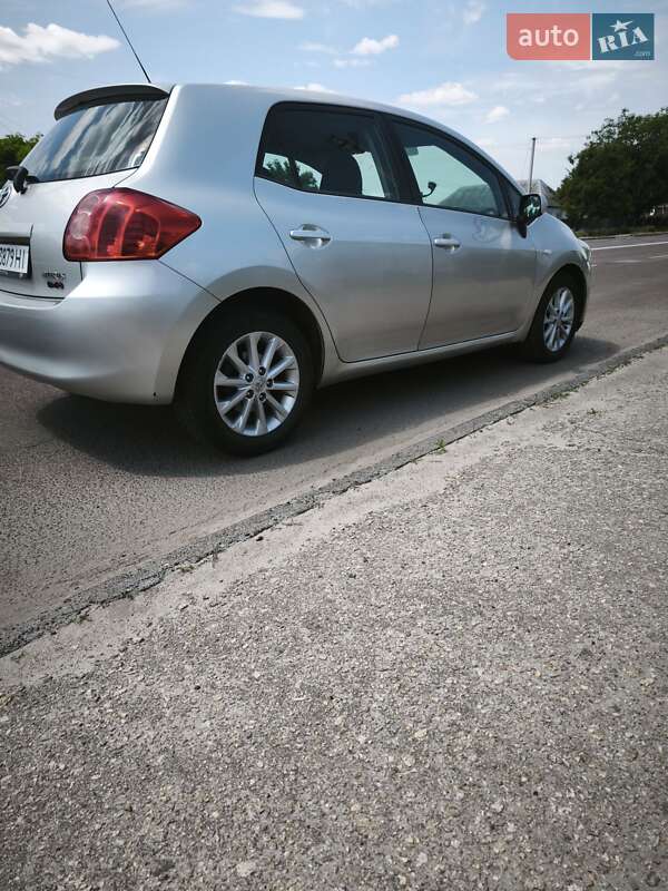 Хетчбек Toyota Auris 2007 в Кропивницькому