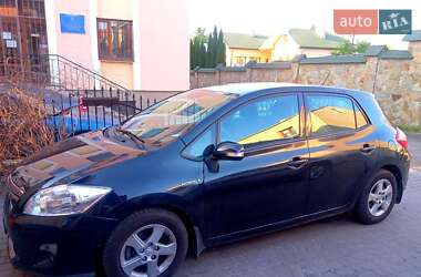 Хэтчбек Toyota Auris 2010 в Киеве