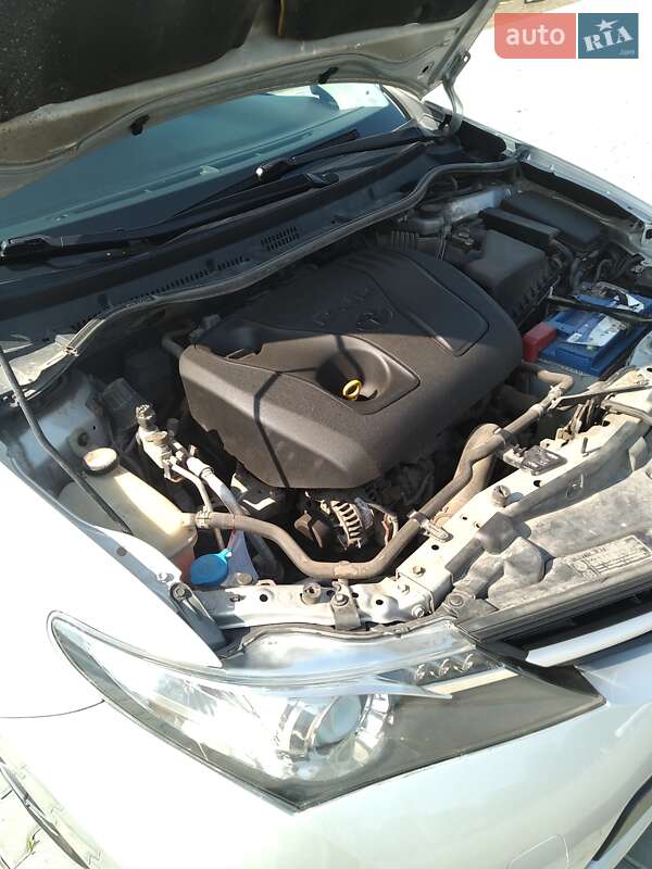 Універсал Toyota Auris 2015 в Тернополі