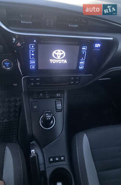 Універсал Toyota Auris 2016 в 