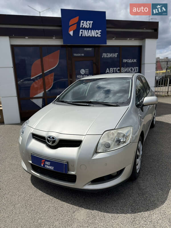 Toyota Auris 2009