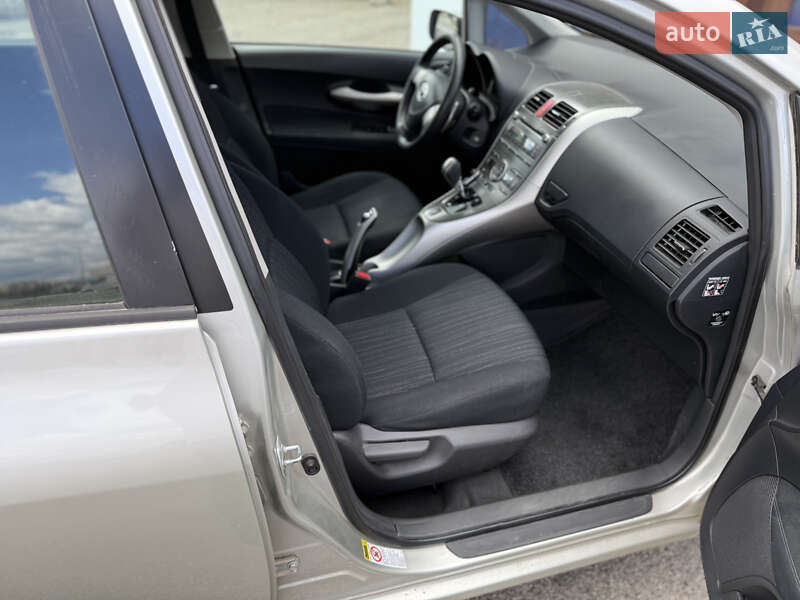 Хетчбек Toyota Auris 2009 в Києві