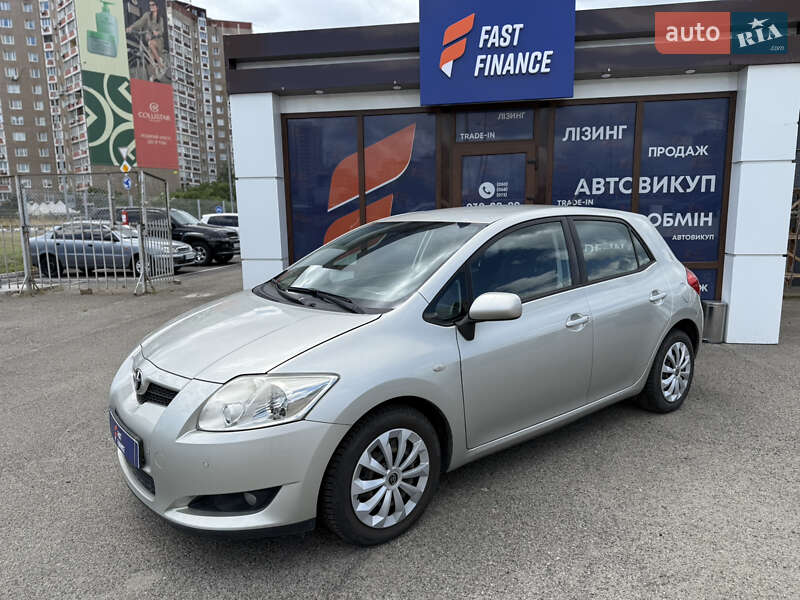 Хетчбек Toyota Auris 2009 в Києві