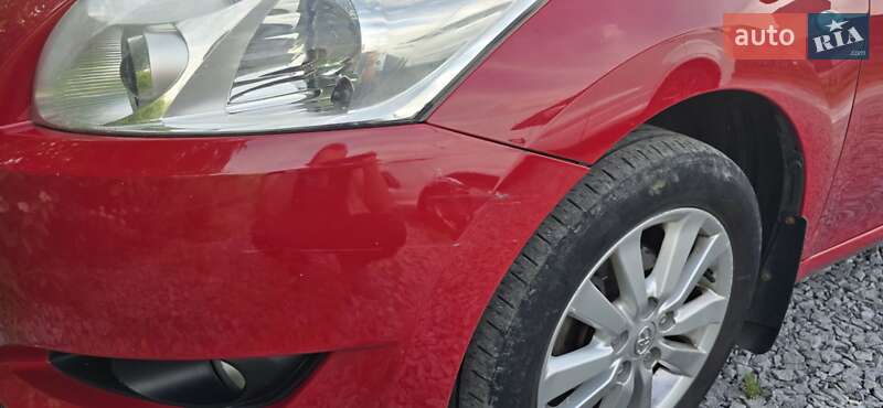 Хэтчбек Toyota Auris 2008 в Ровно