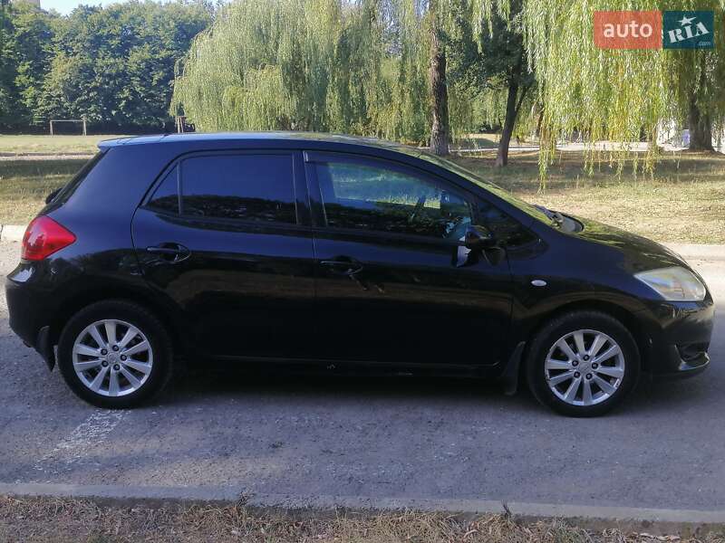 Хетчбек Toyota Auris 2008 в Івано-Франківську