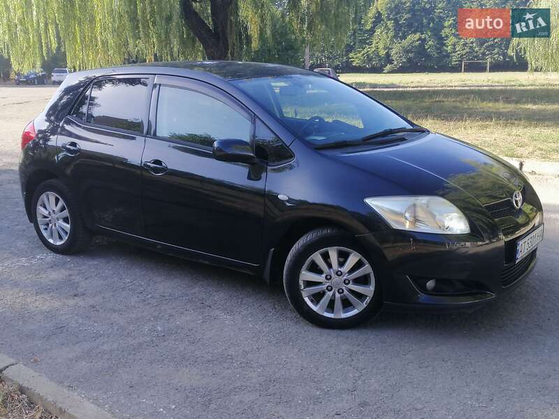 Хетчбек Toyota Auris 2008 в Івано-Франківську