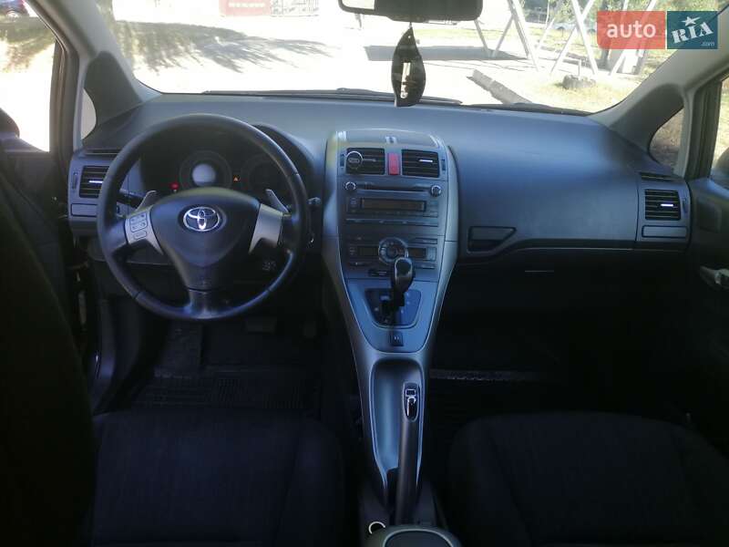 Хетчбек Toyota Auris 2008 в Івано-Франківську