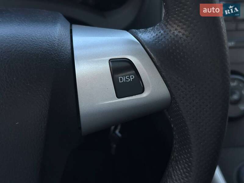 Хэтчбек Toyota Auris 2012 в Одессе