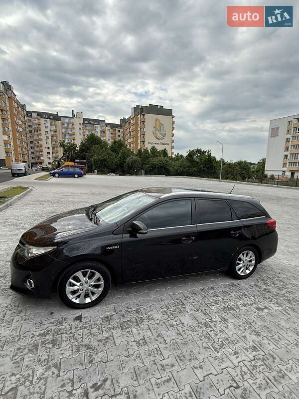 Універсал Toyota Auris 2014 в Вінниці