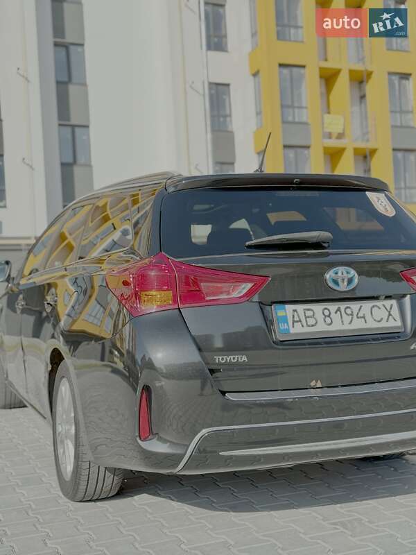 Універсал Toyota Auris 2014 в Вінниці