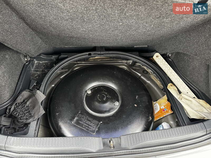 Хетчбек Toyota Auris 2009 в Біляївці фото 19 Хетчбек Toyota Auris 2009 в Біляївці