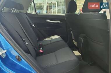 Хэтчбек Toyota Auris 2010 в 