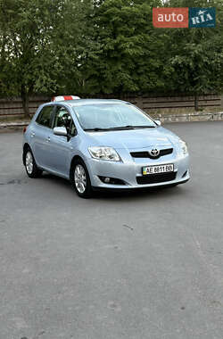 Хетчбек Toyota Auris 2008 в Дніпрі