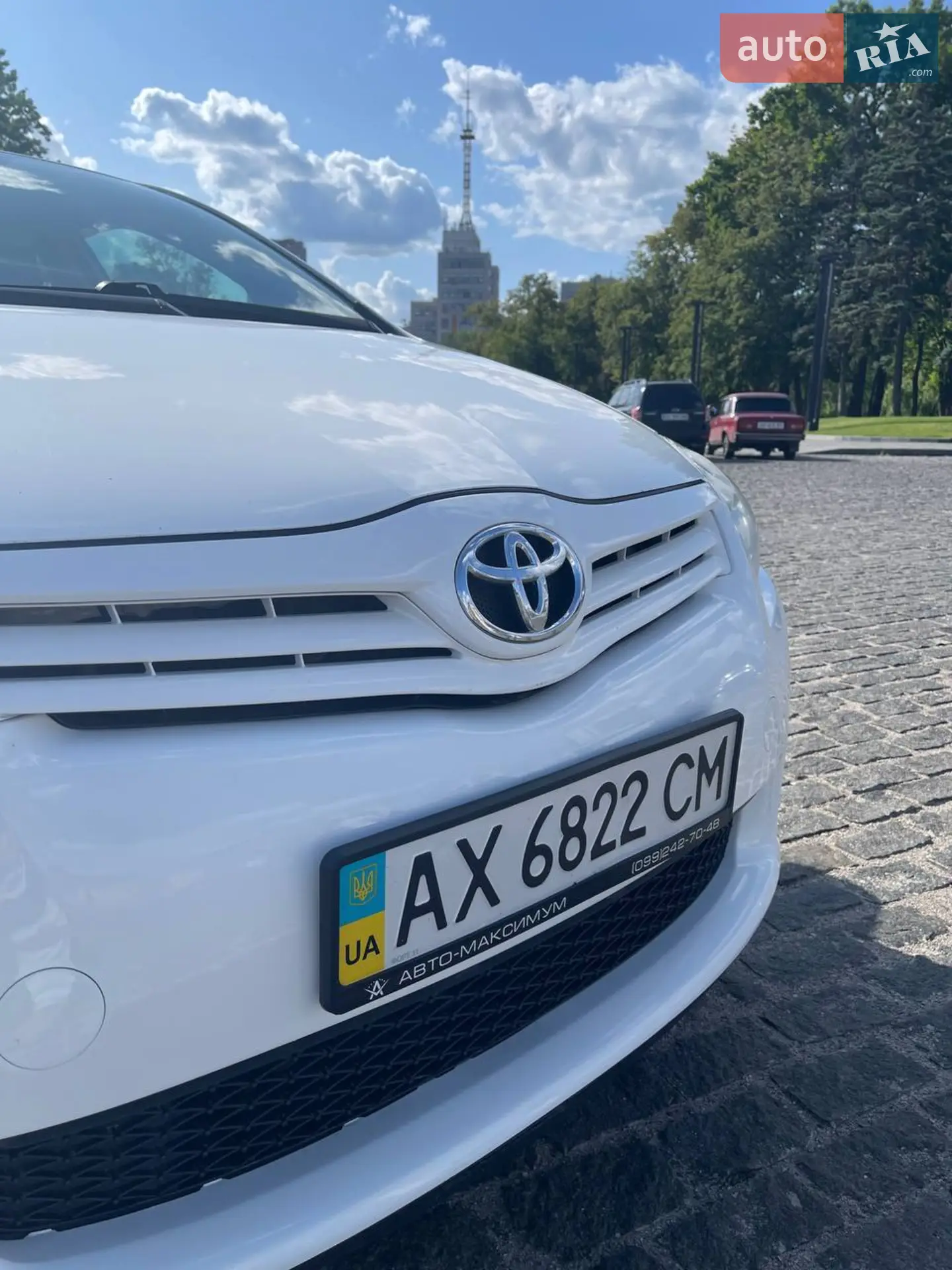 2011 Toyota Auris - мініатюра 2