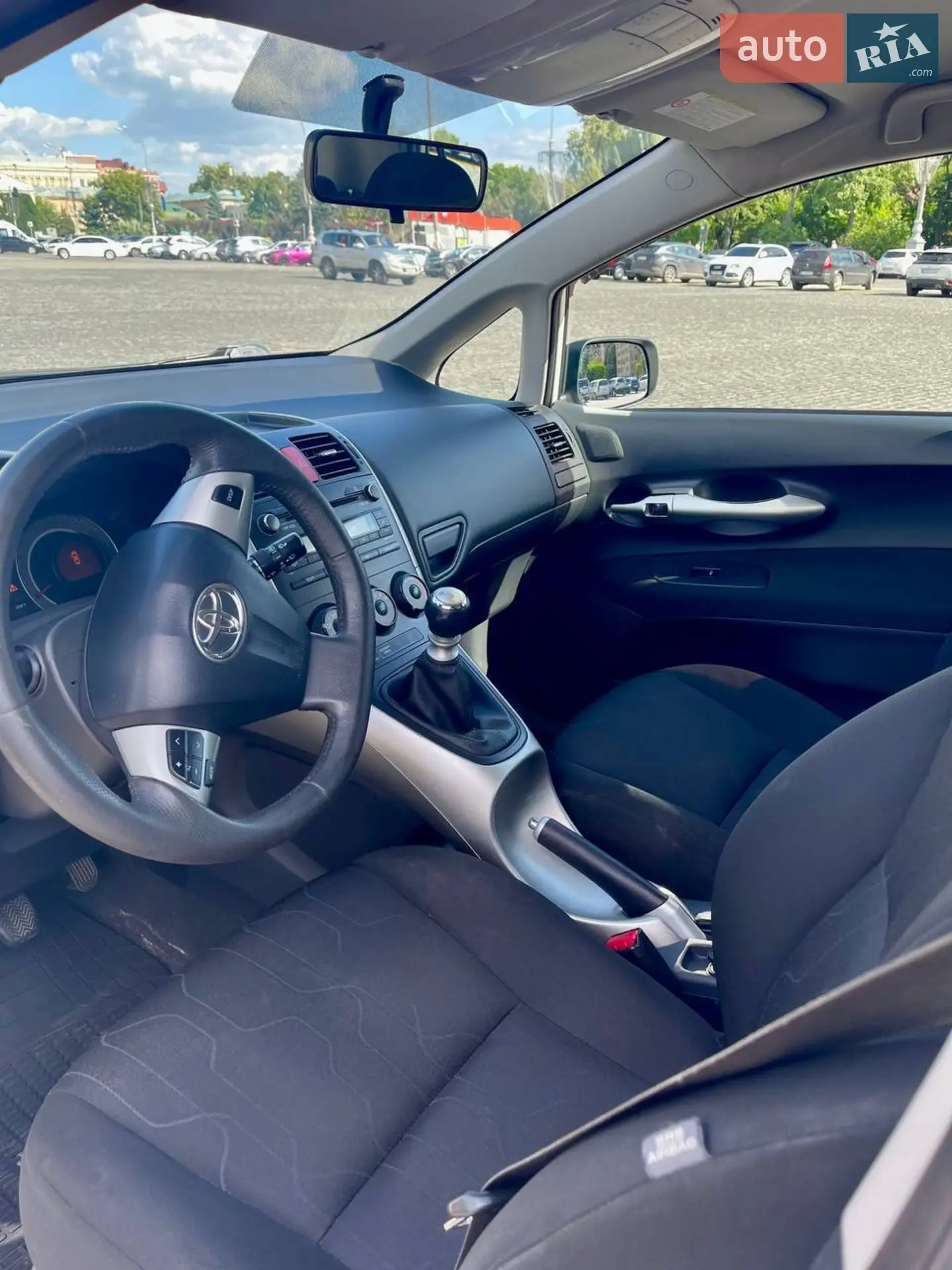 2011 Toyota Auris - мініатюра 12