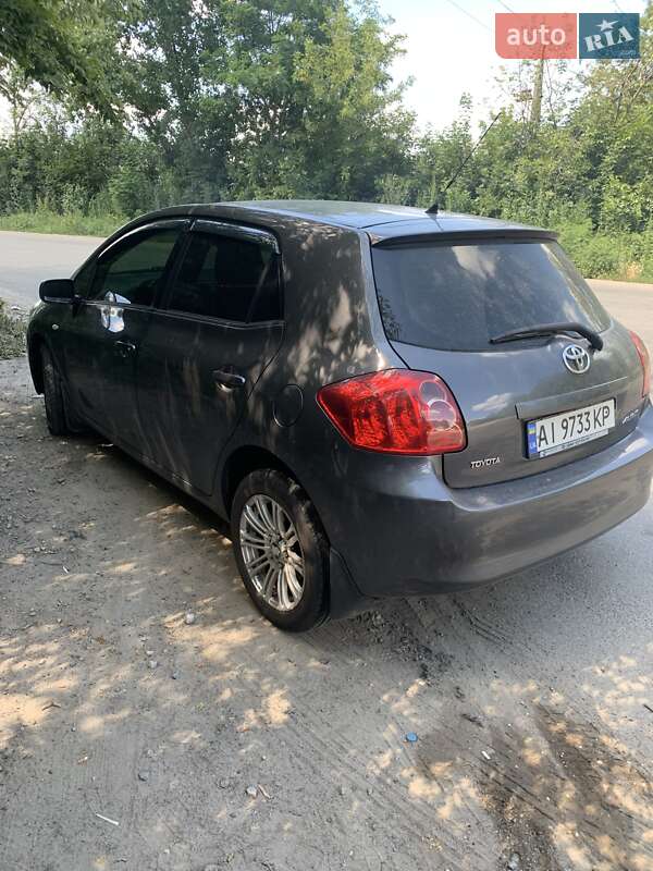 Хэтчбек Toyota Auris 2008 в Василькове