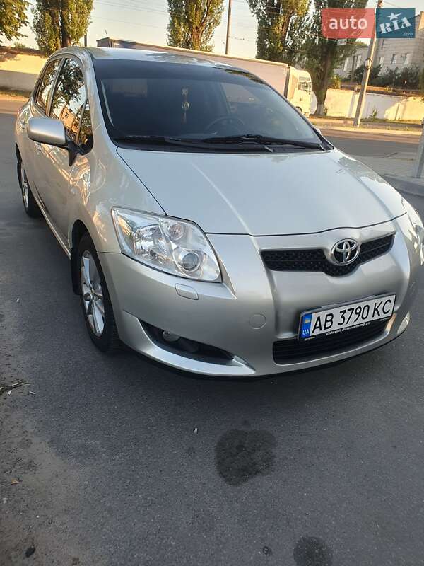 Хэтчбек Toyota Auris 2007 в Виннице