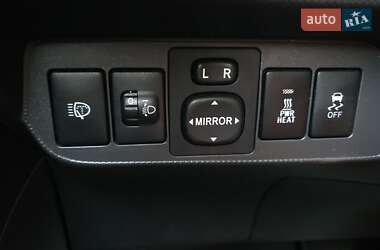 Хэтчбек Toyota Auris 2007 в 