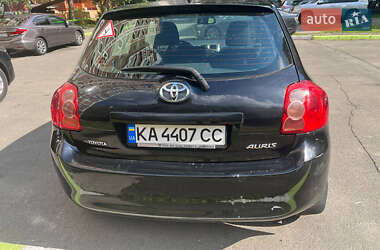 Хэтчбек Toyota Auris 2007 в 