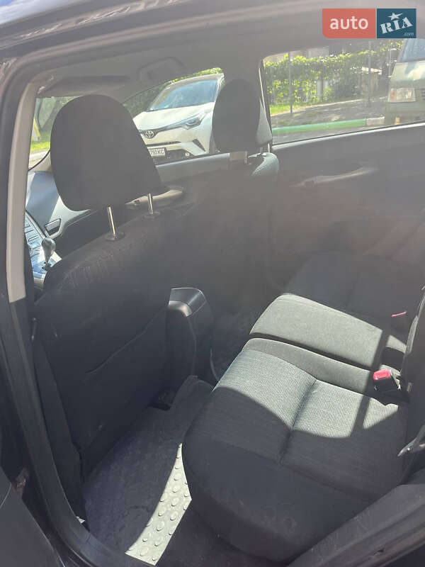 Хэтчбек Toyota Auris 2007 в Киеве