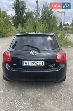 Хетчбек Toyota Auris 2008 в 