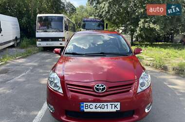 Хетчбек Toyota Auris 2011 в Львові