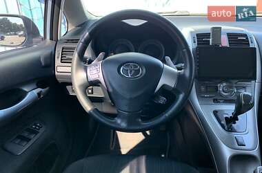 Хетчбек Toyota Auris 2007 в 