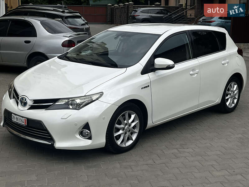 Toyota Auris 2013