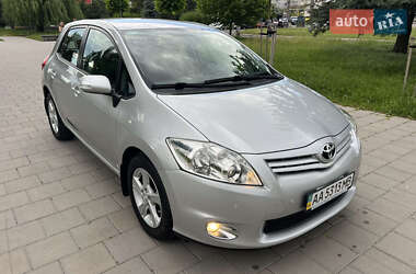 Хэтчбек Toyota Auris 2012 в Киеве