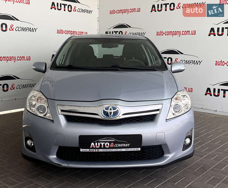Хэтчбек Toyota Auris 2012 в Львове