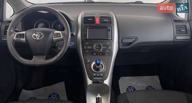 Хэтчбек Toyota Auris 2012 в Львове